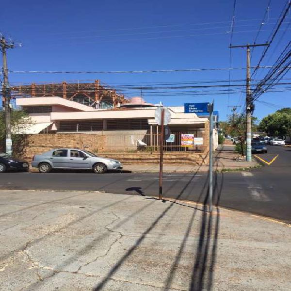 Melhor ponto no Boulevard. Vendo casa com 300 m2