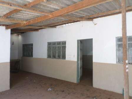 Vd lote 400m² com 3 casas-desc feira do Produtor sol