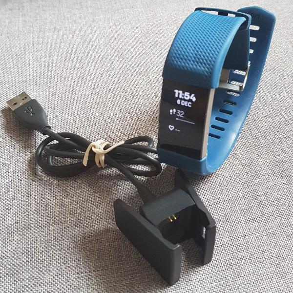 fitbit charge 2 com pulseira azul tamanho g