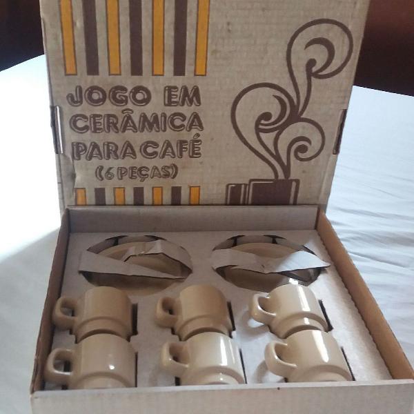 jogo em cerâmica para café