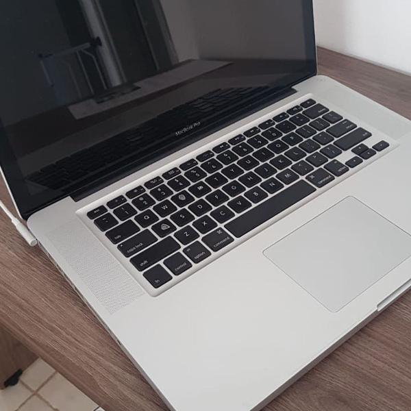 macbook pro 2011