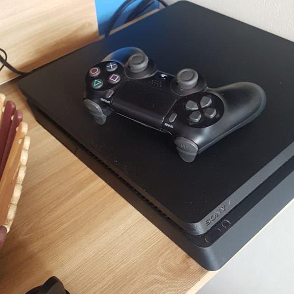 ps4 slim 500gb + 8 jogos