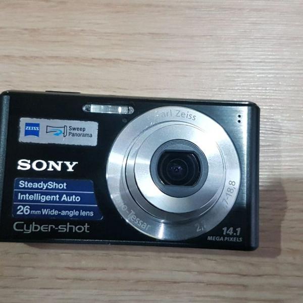 Câmera Sony Cyber Shot - DSCW530