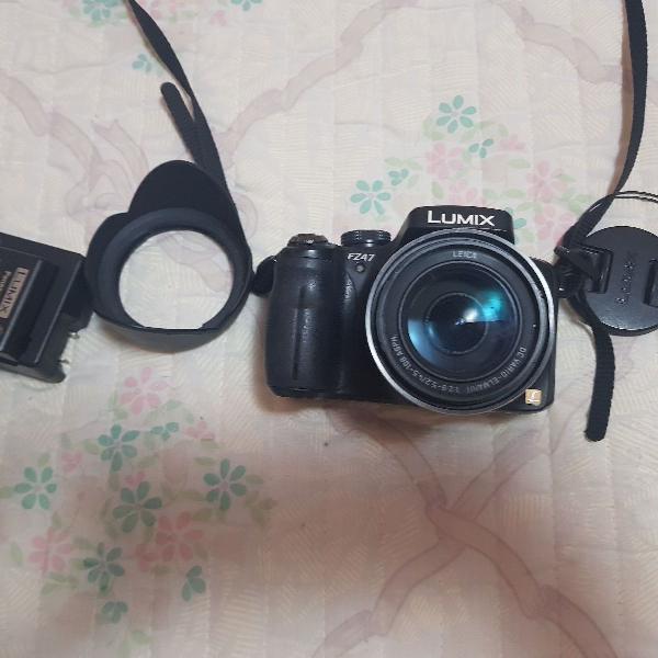 Câmera semi profissional Panasonic FZ47