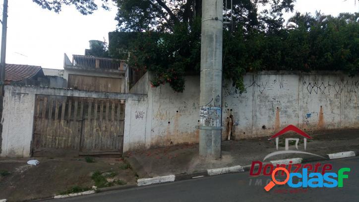 Terreno com edificações em Vargem Grande Paulista