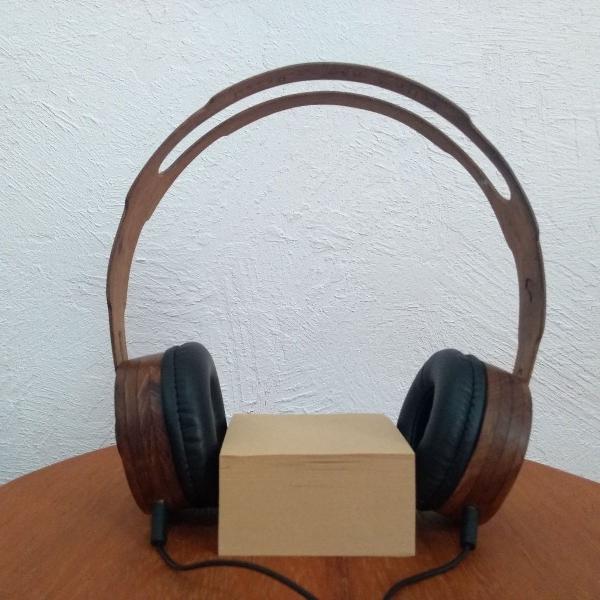 headphone de madeira