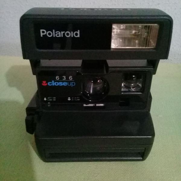 maquina fotográfica polaroid 636 closeup