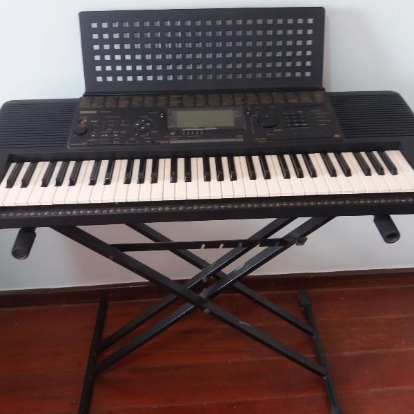 teclado yamaha psr 550
