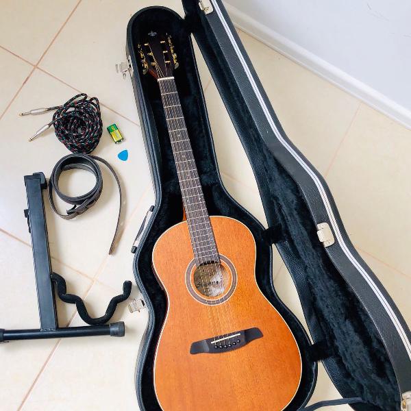 violão e case novos