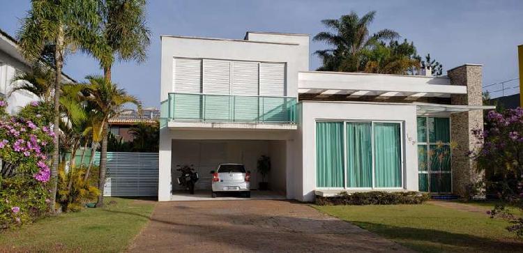 Casa a venda com 3 quartos - Alphaville - Nova Lima - MG
