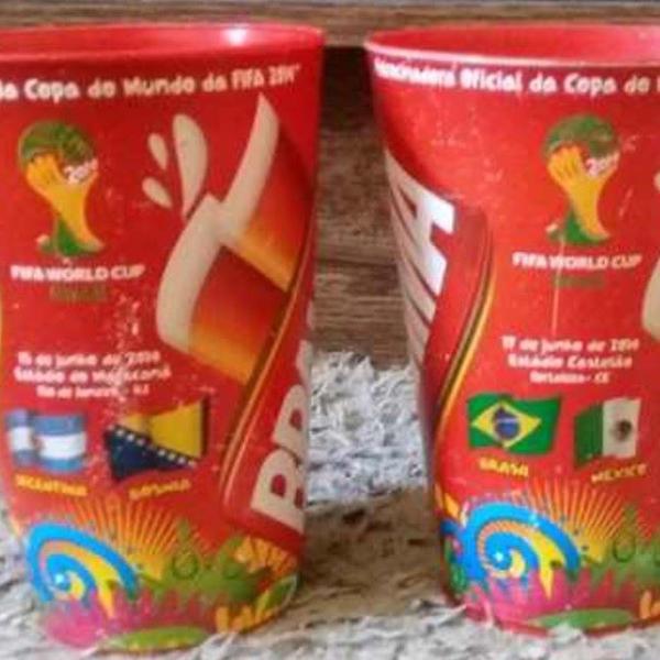 02 copos colecionáveis oficial da copa do mundo brasil 2014