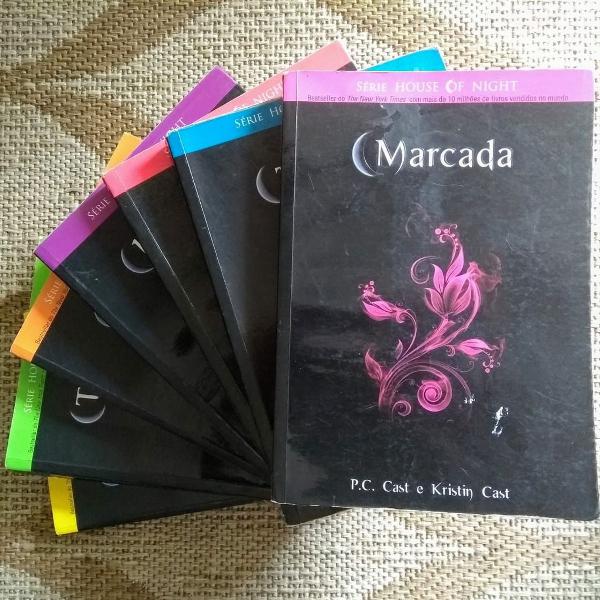 7 livros da saga house of night