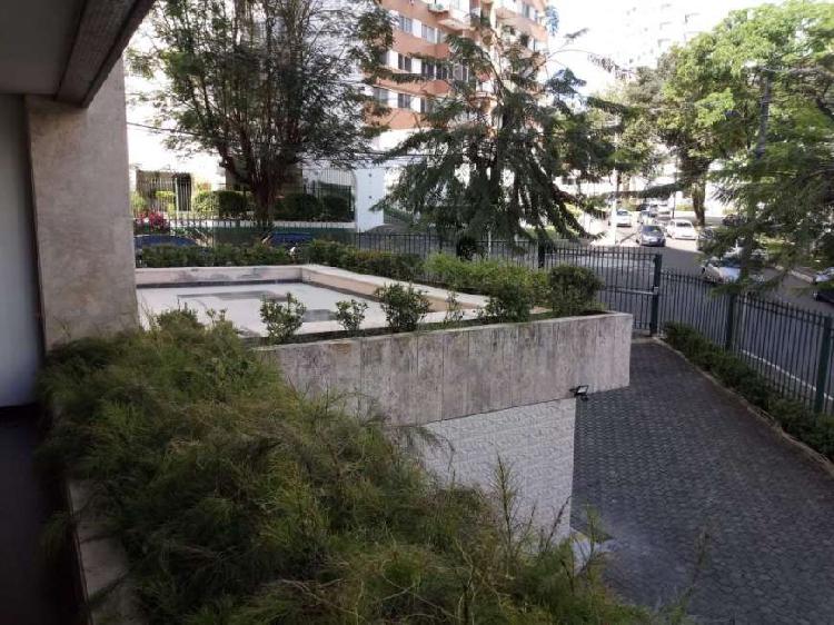 Apartamento amplo com 4 quartos no Jardim Apipema em