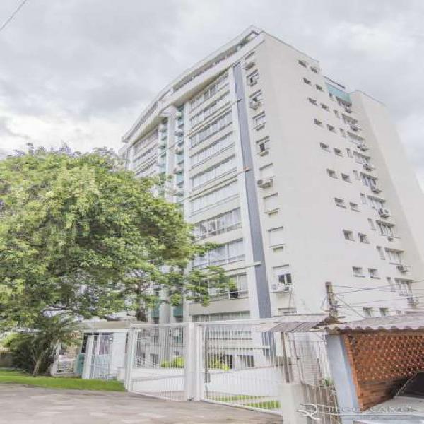 Apartamento com 1 quarto e 2 vagas em Petrópolis - Porto