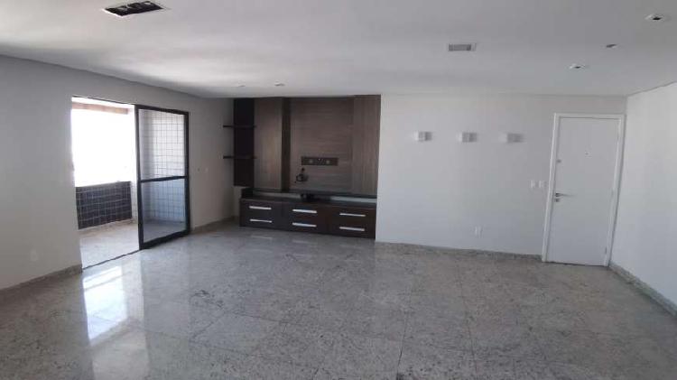 Apartamento para venda com 150 metros quadrados com 4