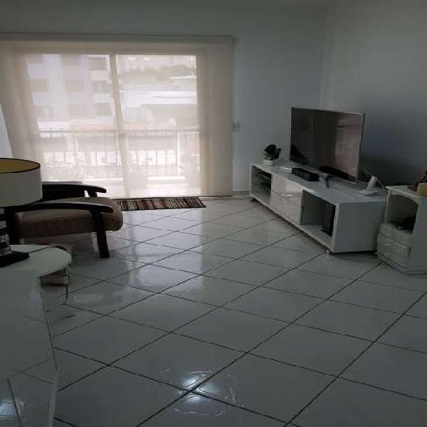 Apto na Saúde, proximo metrô , 3 dorms, 2 banheiros, 1