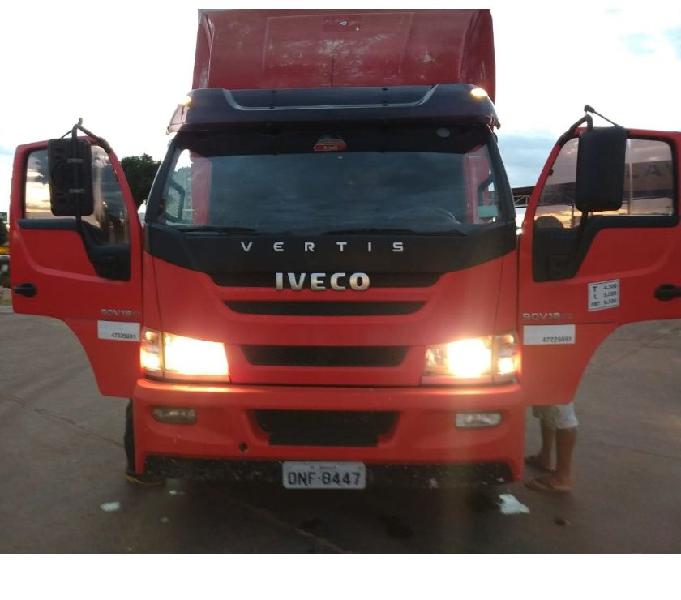 Caminhão baú - Iveco Vertis 90v18 20132014