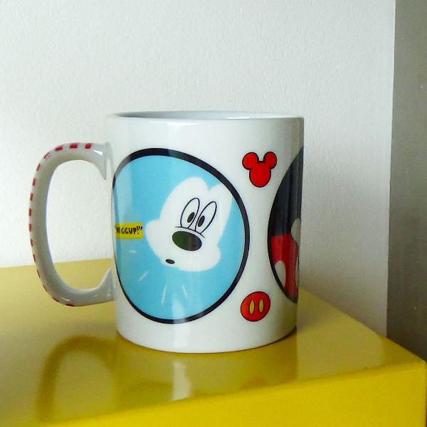 Caneca M Mickey