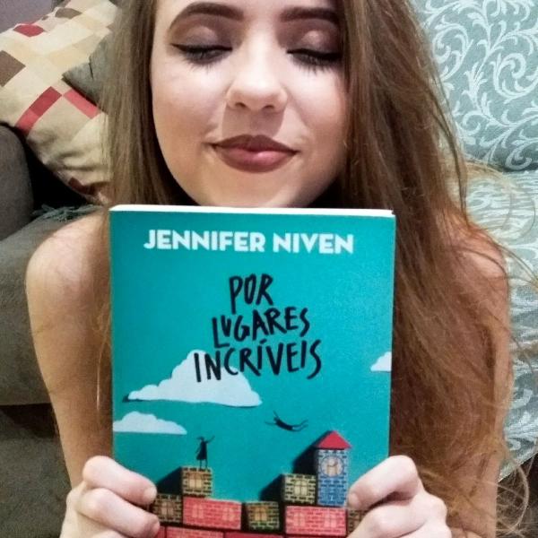 Livro "Por lugares incríveis" de Jennifer Niven