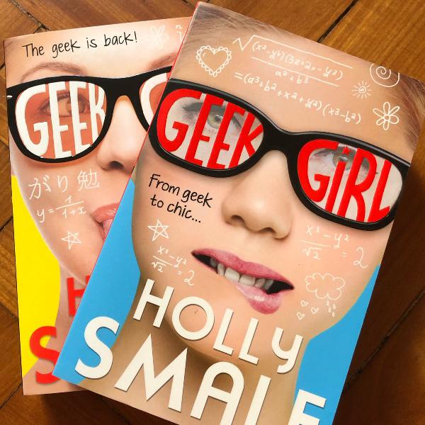 livros em inglês: geek girl 1 e 2 por holly smale
