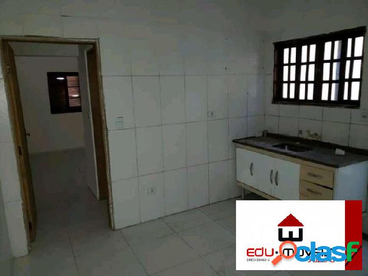 Casa residencial / Vila Perracini / Poá.