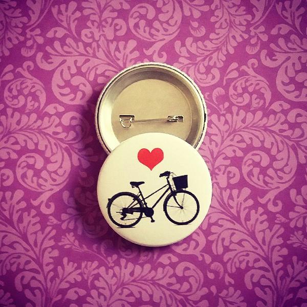 botton: amo bicicleta
