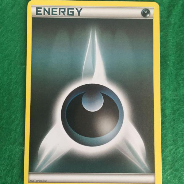 carta pokémon darkness energy