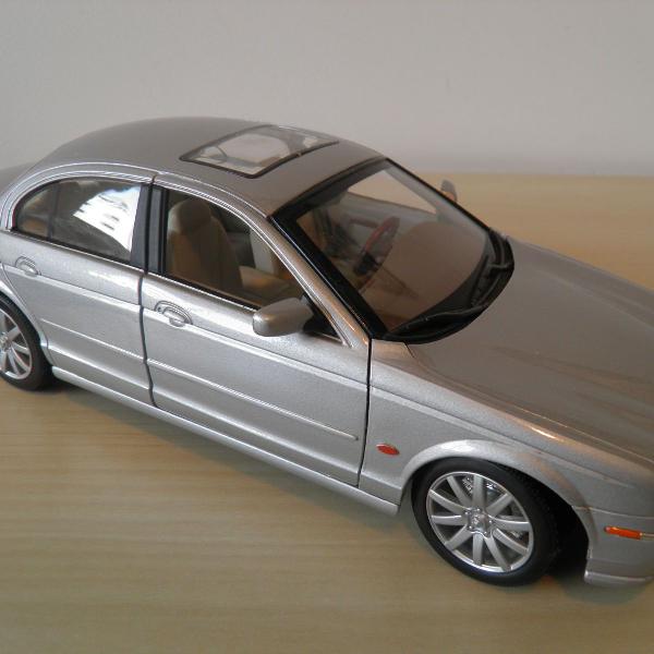 jaguar s-type 1999 - escala 1/18 - welly