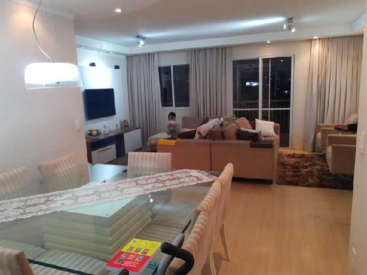 Apartamento para venda possui 96 metros quadrados com 3