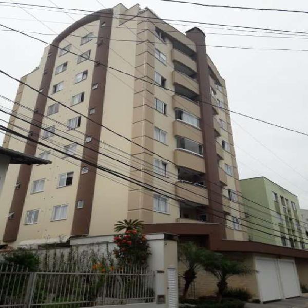 Apartamento semi mobiliado no Centro!!!