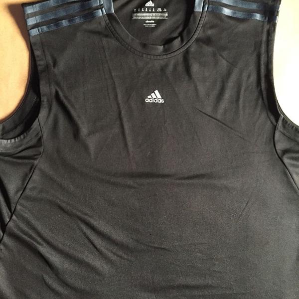 Camiseta Adidas para treino