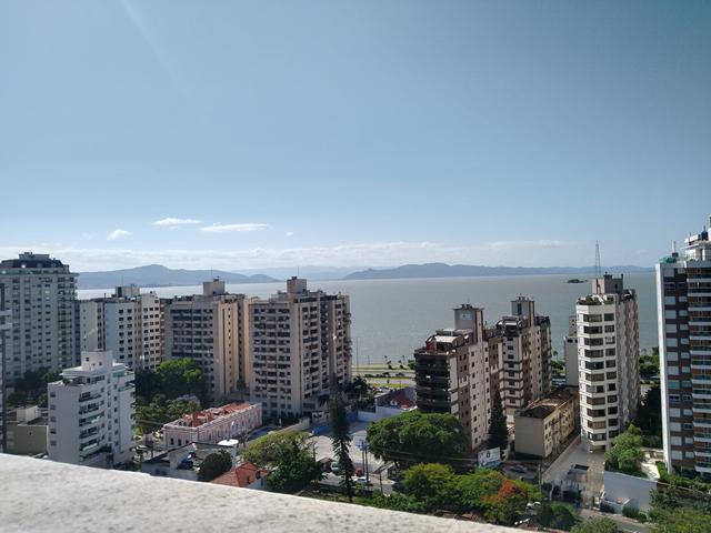 MARAVILHOSA VISTA PARA O MAR - COBERTURA DESOCUPADA!