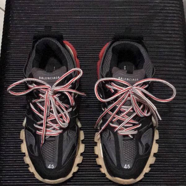 balenciaga track gomma black red