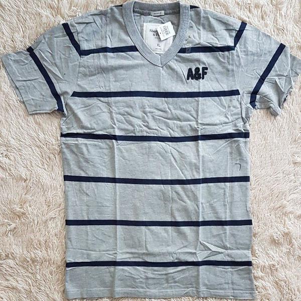 camiseta abercrombie &amp; fitch cinza listrada tamanho g e