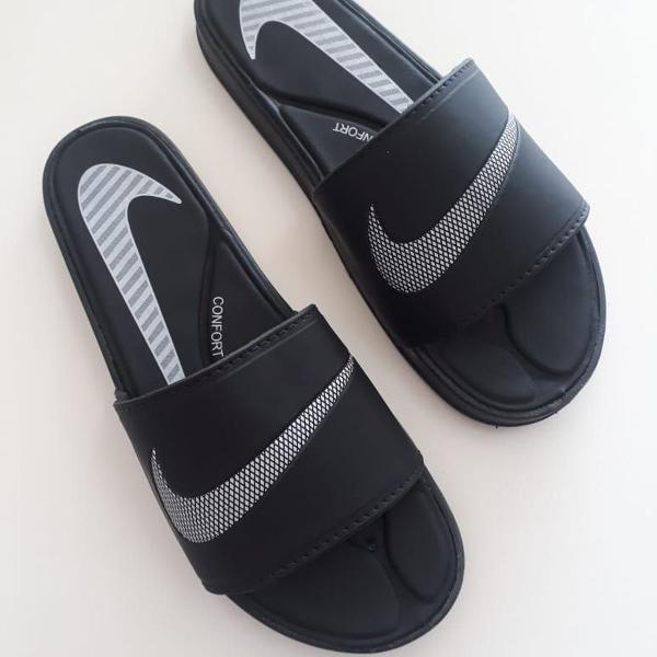 chinelo nike