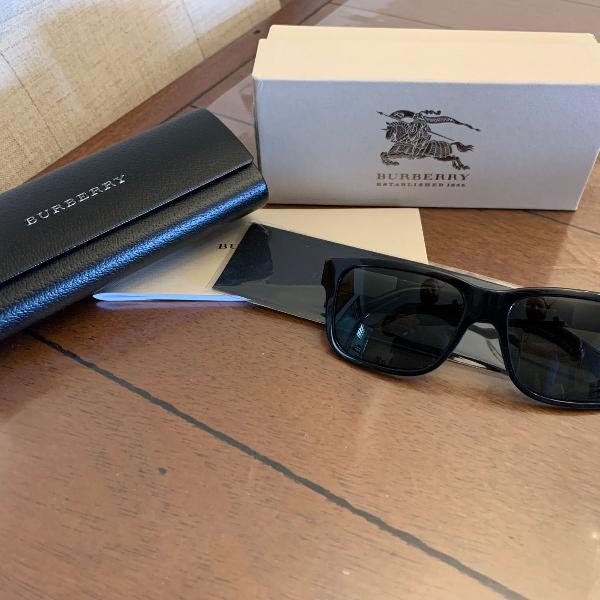 oculos de sol masculino burberry usado preto impecável