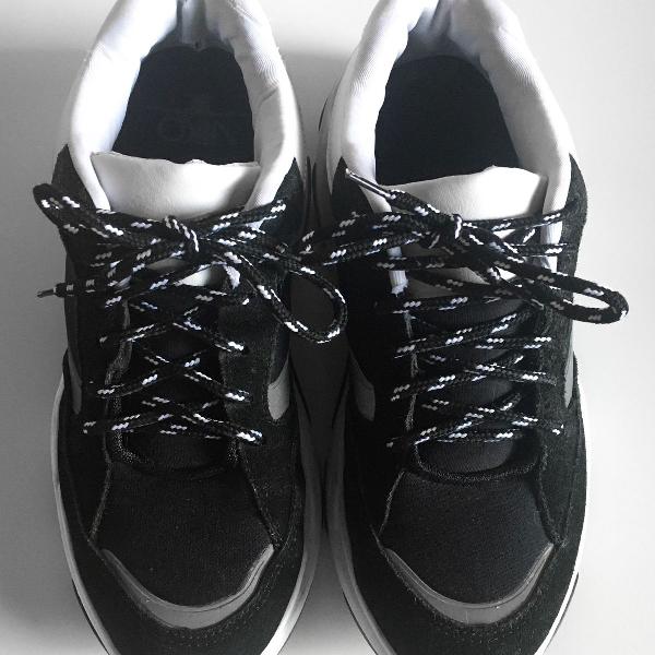 tênis dad sneaker chunky preto e branco