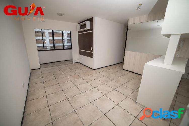 Apartamento com 03 quartos no bairro Meireles