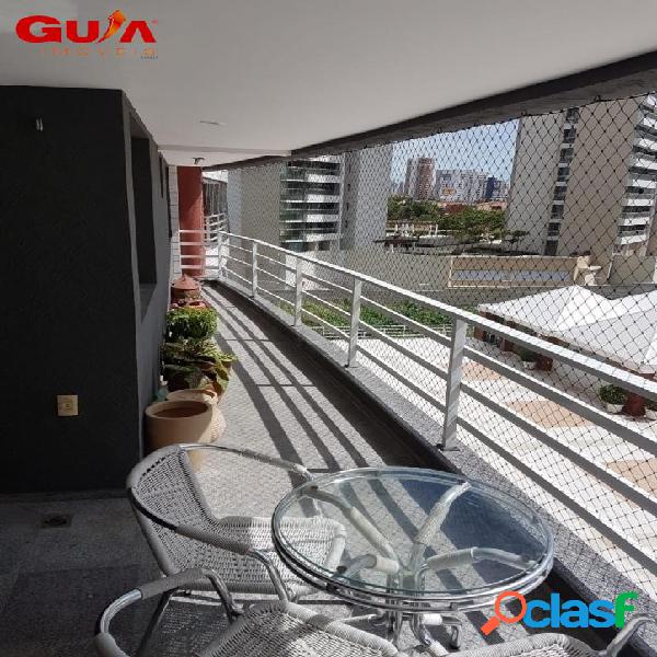 Apartamento com 03 suítes no bairro Guararapes