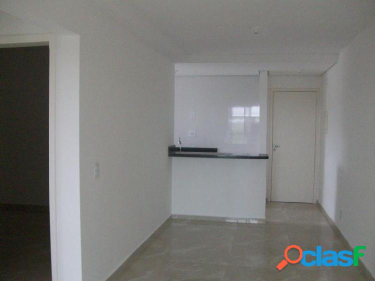 Apartamento com 2 dorms em Botucatu - Centro por 1.1 mil