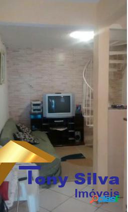 Casa Duplex de 3 quartos no Jardim Caiçara-CF