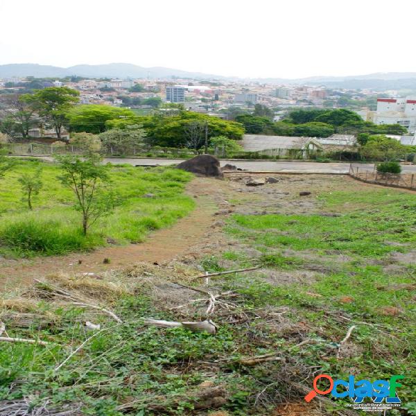 Terreno no Jardim do Lago