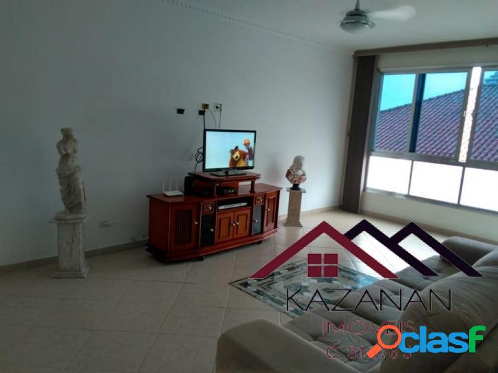 VENDE-SE APARTAMENTO DE 3 DORMITÓRIOS TOTALMENTE REFORMADO