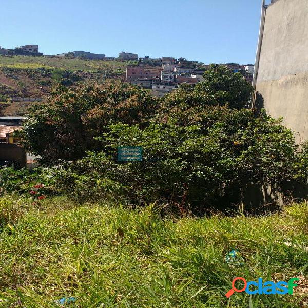 Ótimo terreno em Nova Era 330m²