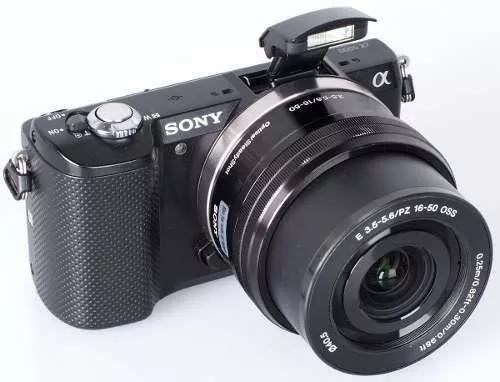 Câmera Sony Alpha A5000 + Lente Sony 16-50mm Oss S