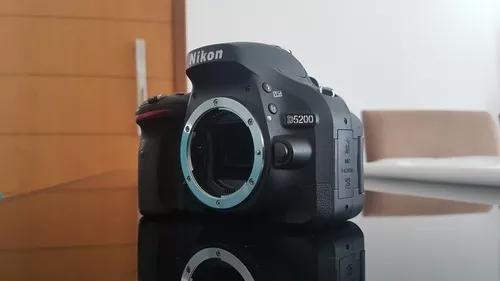 Nikon 5200 (troco Sansung S10+ Novo)