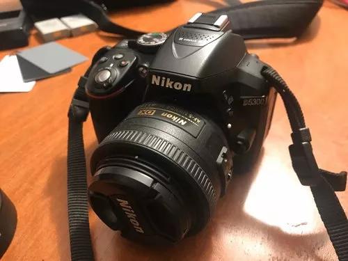 Nikon D5300 + Lente 35 Mm Nikkor 1.8 + 02 Baterias