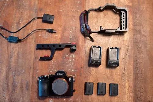 Sony A7si +3 Baterias +2 Chargers+ Rig Cage Varavon