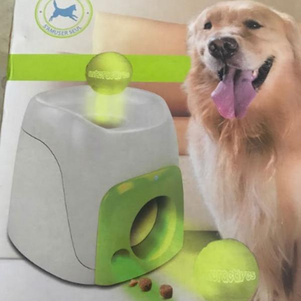 brinquedo interativo para cães bolinha e petisco semi-novo