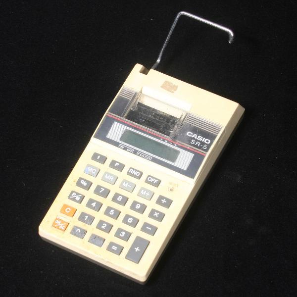 Antiga Calculadora De Mesa Da Marca Casio